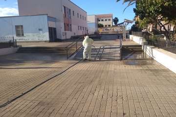 La limpieza exhaustiva llega estos días a La Viña, la costa, Hornos del Rey, Las Remudas y otros barrios (Foto TA)